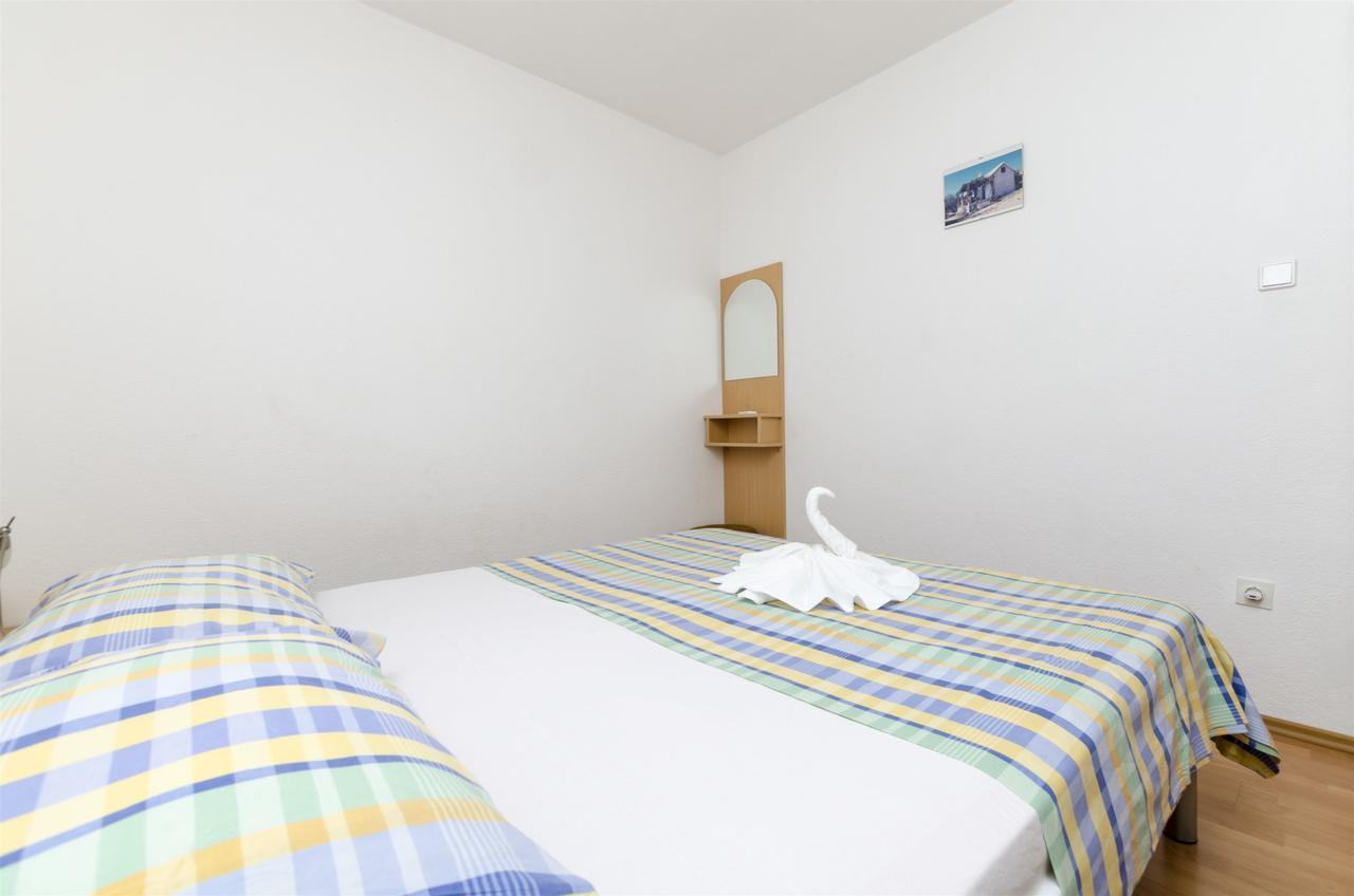 Apartment Anic Bol Esterno foto